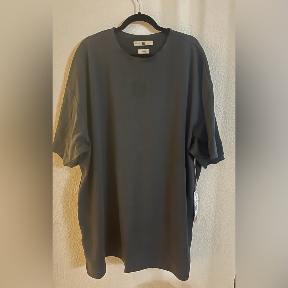 Limited edition- new with tag - Fear Of God & Adidas collab shirt in black XL